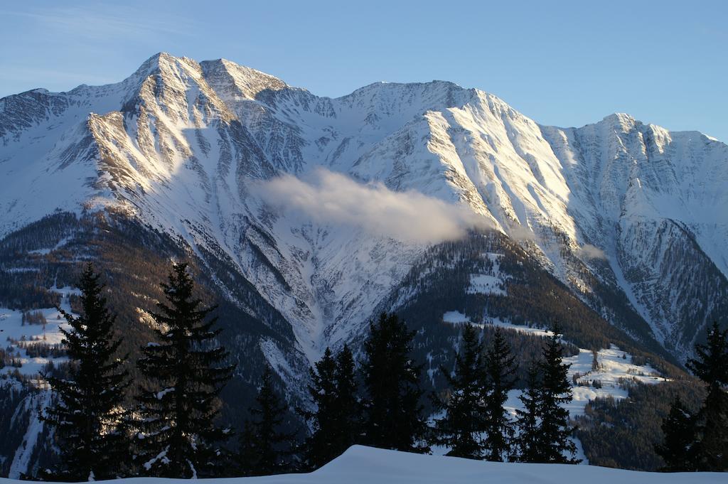 Swiss Chalet-Style Hotel Walliser Spycher Riederalp Exterior photo